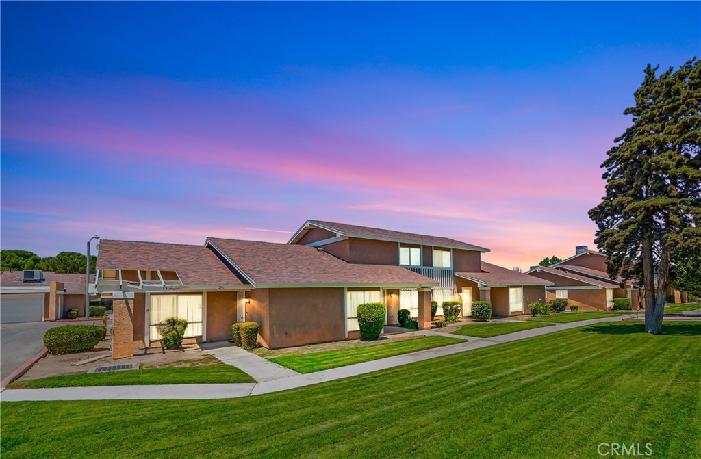 2929 W Avenue J4, Lancaster, CA 93536 — photo 1