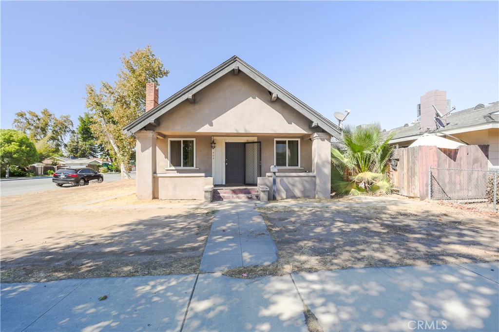 500 Quincy Street, Bakersfield, CA 93305 — photo 1