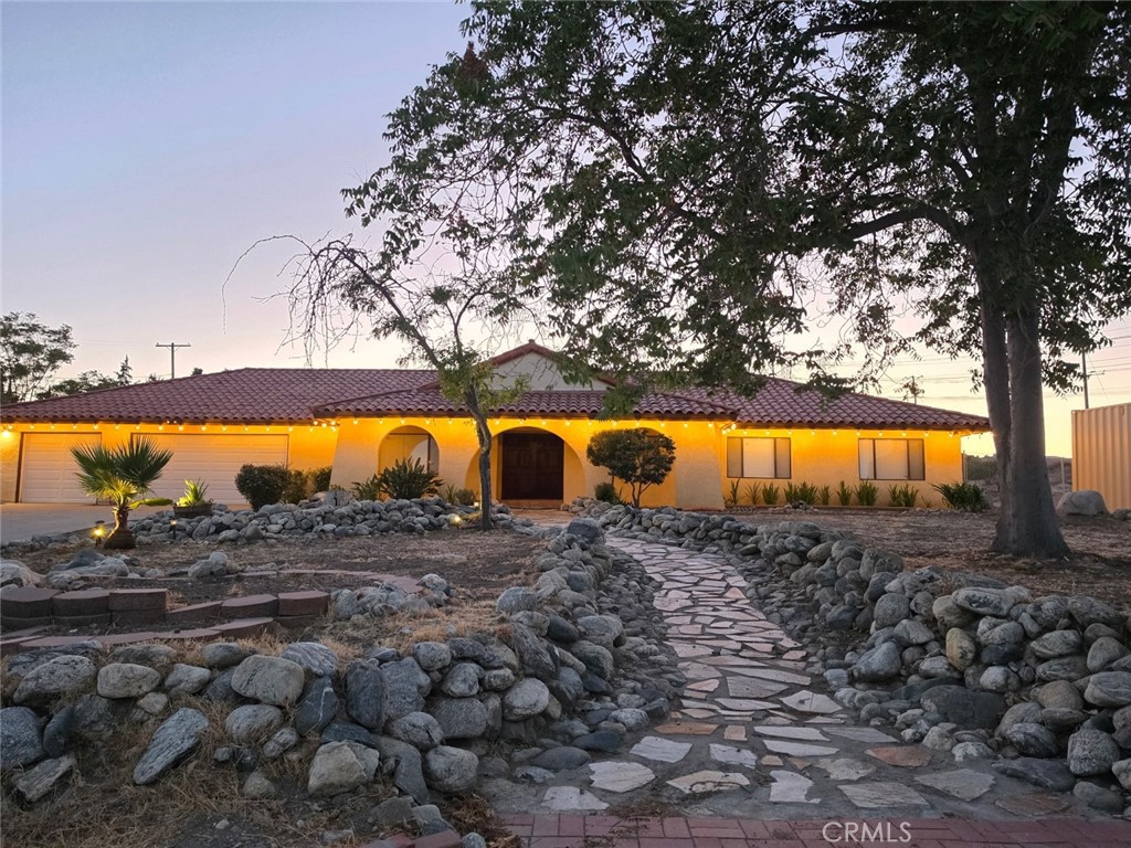 295 Summit Drive, Banning, CA 92220 — photo 1