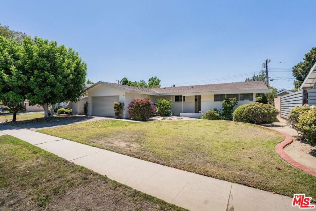 9811 Lubao Avenue, Los Angeles, CA 91311 — photo 1