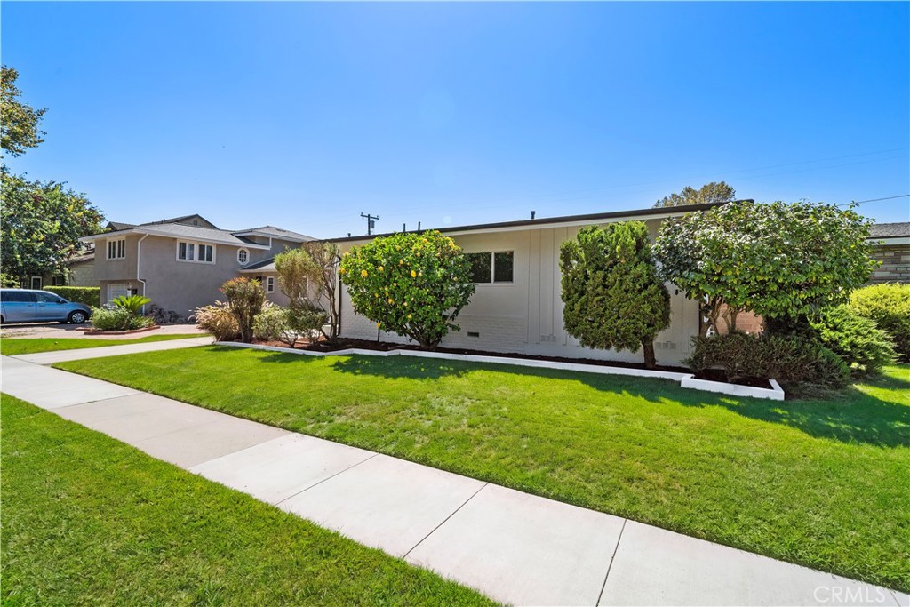 2929 N Studebaker, Long Beach, CA 90815 — photo 1