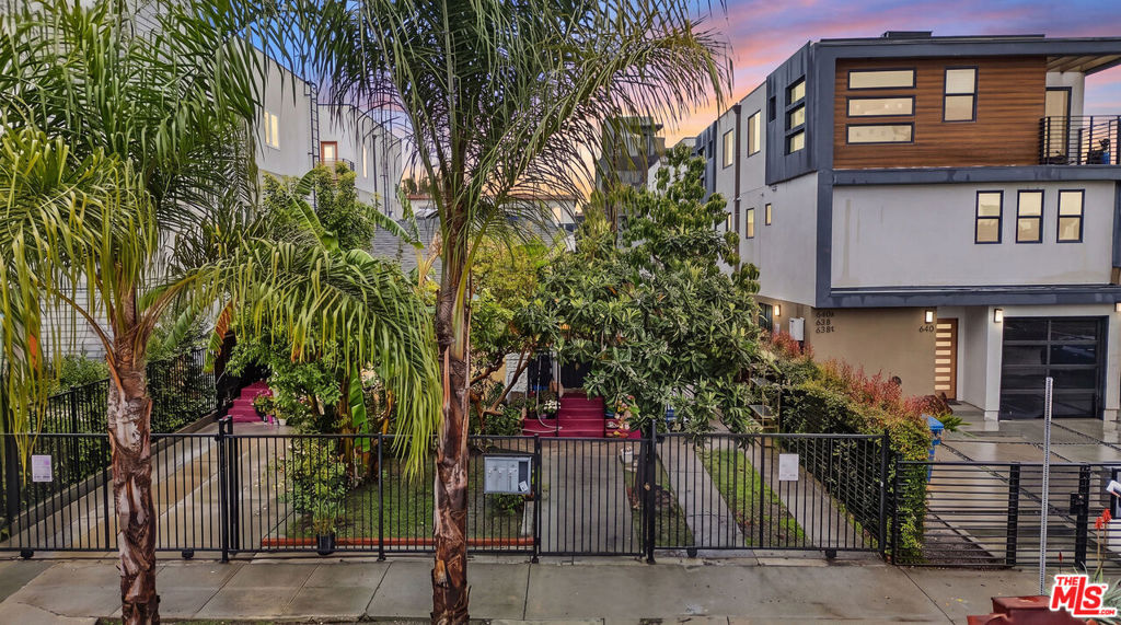 644 N Serrano Avenue, Los Angeles, CA 90004 — photo 1
