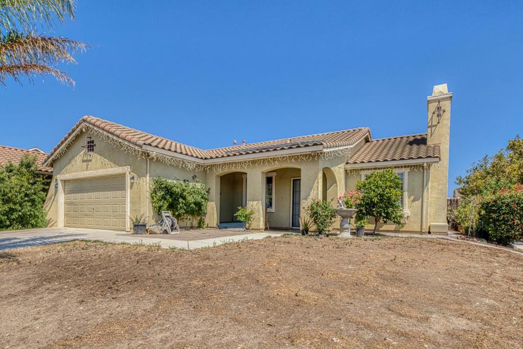 222 Vineyard Drive