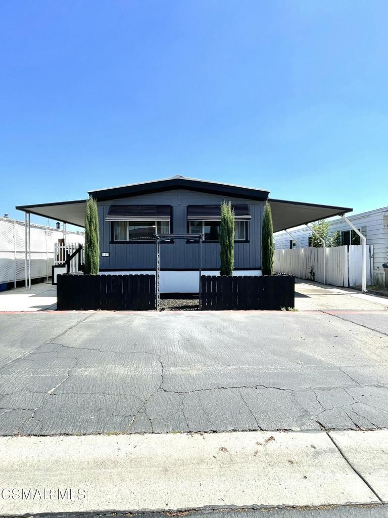 21500 Lassen Street 117, Chatsworth, CA 91311 — photo 1