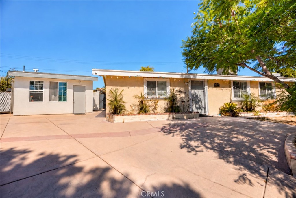 11848 Chadron, Pacoima, CA 91331 — photo 1