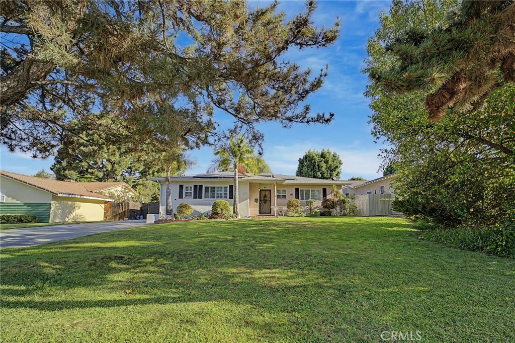 621 E Cypress Avenue, Glendora, CA 91741 — photo 1