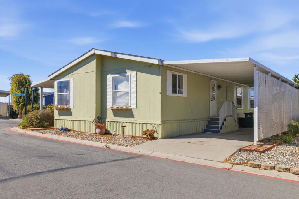 13334 Mira Loma 284