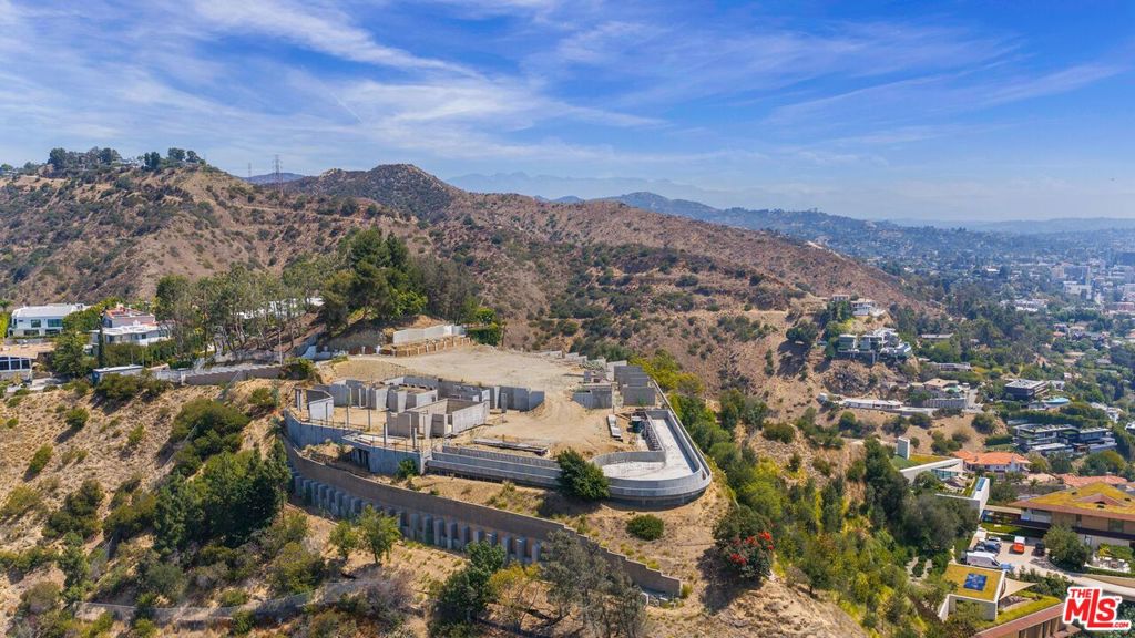 1 Electra Court, Los Angeles, CA 90046 — photo 1