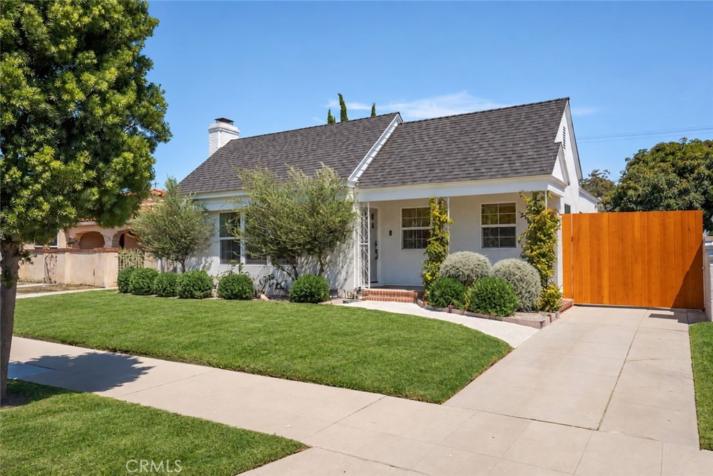 3950 Welland Avenue, Los Angeles, CA 90008 — photo 1