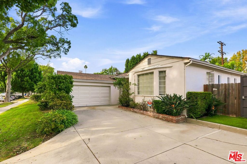 2136 Hillsboro Avenue, Los Angeles, CA 90034 — photo 1