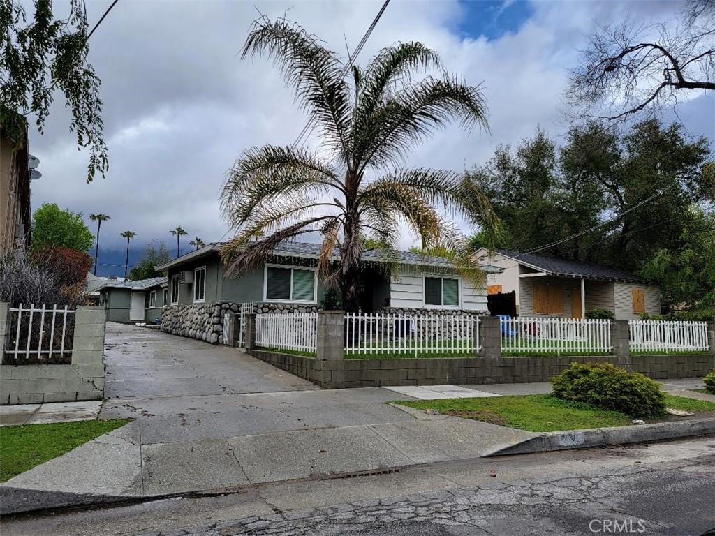 343 W Howard Street, Pasadena, CA 91103 — photo 1