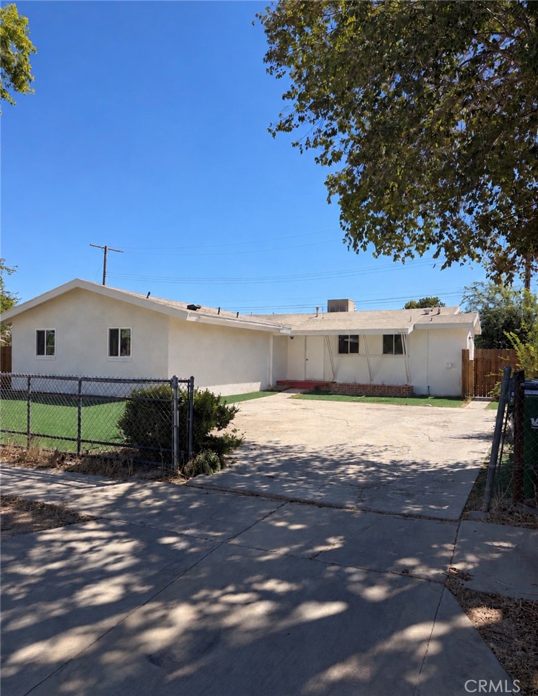 45526 Leatherwood, Lancaster, CA 93534 — photo 1