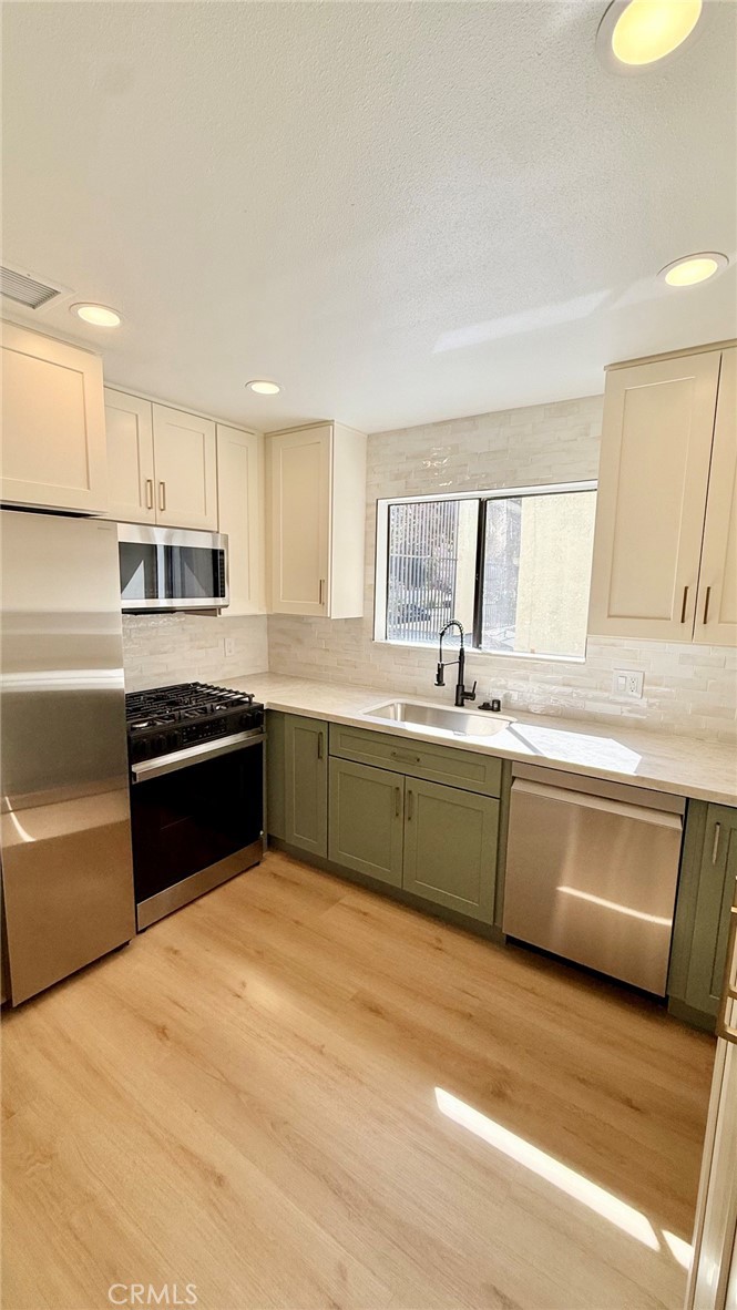 225 N Rose Street 104, Burbank, CA 91505 — photo 1