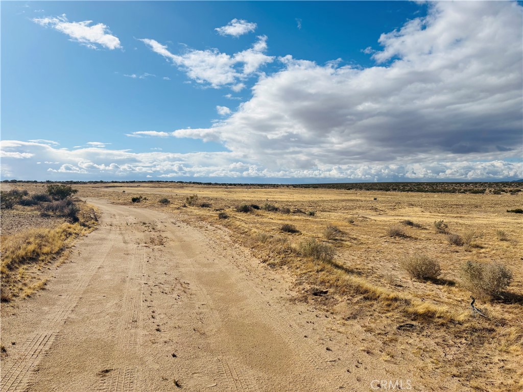 10 Timlin Way, California City, CA 93505 — photo 1