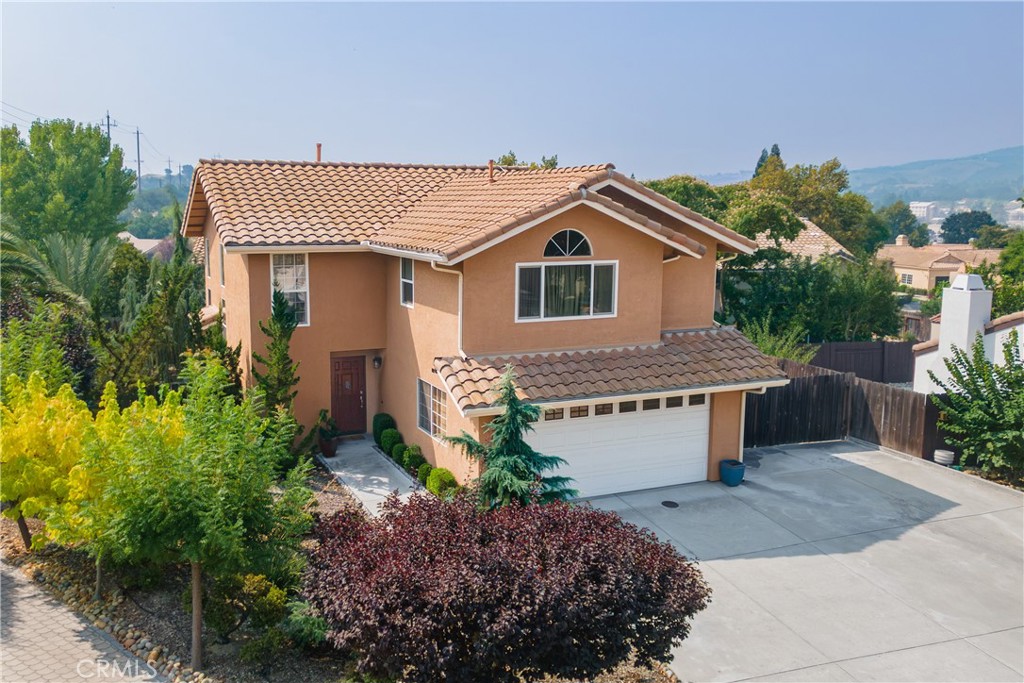 112 Encanto, Paso Robles, CA 93446 — photo 1