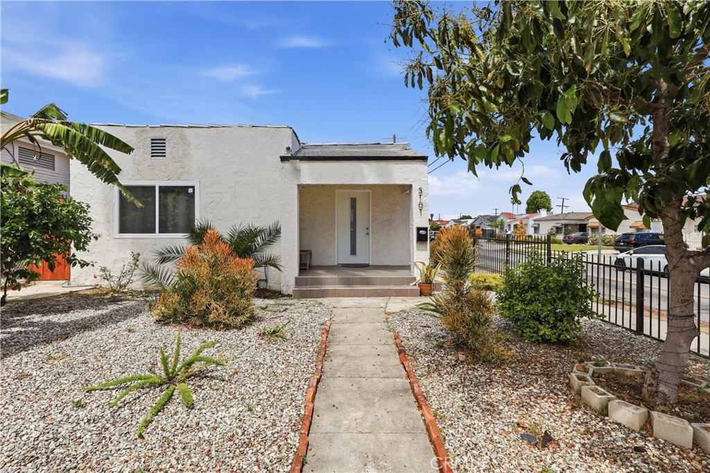 3101 W 60th, Los Angeles, CA 90043 — photo 1