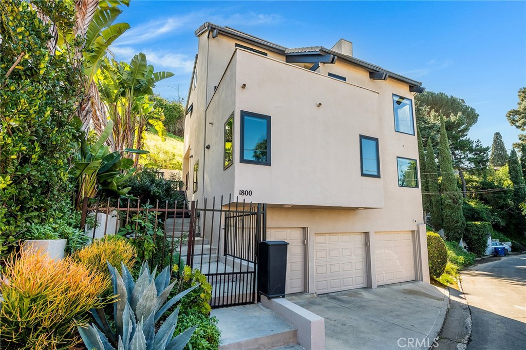 1800 Silverwood Terrace, Los Angeles, CA 90026 — photo 1