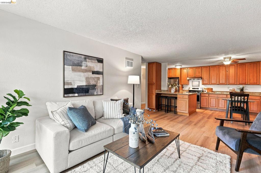 955 Shorepoint Court 208, Alameda, CA 94501 — photo 1