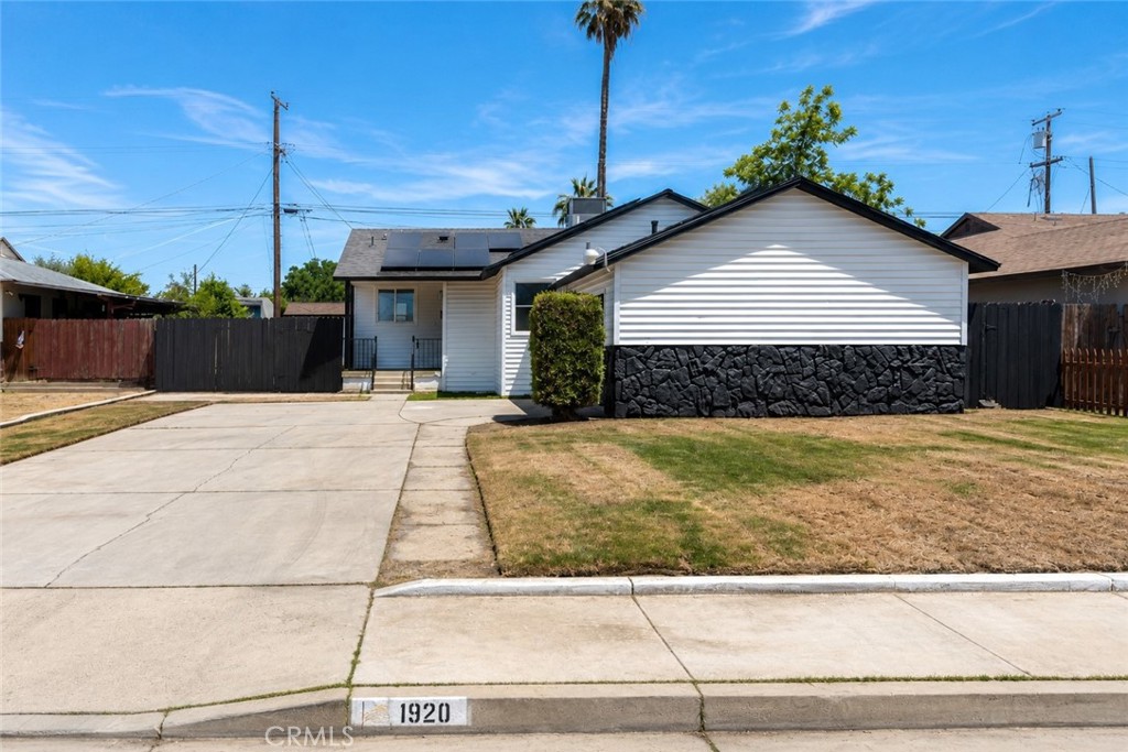 1920 Doolittle, Bakersfield, CA 93304 — photo 1