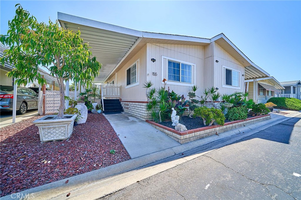3595 Santa Fe 155, Long Beach, CA 90810 — photo 1