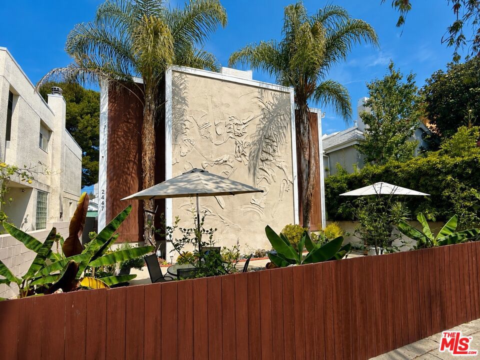 2447 Chelsea Place, Santa Monica, CA 90404 — photo 1
