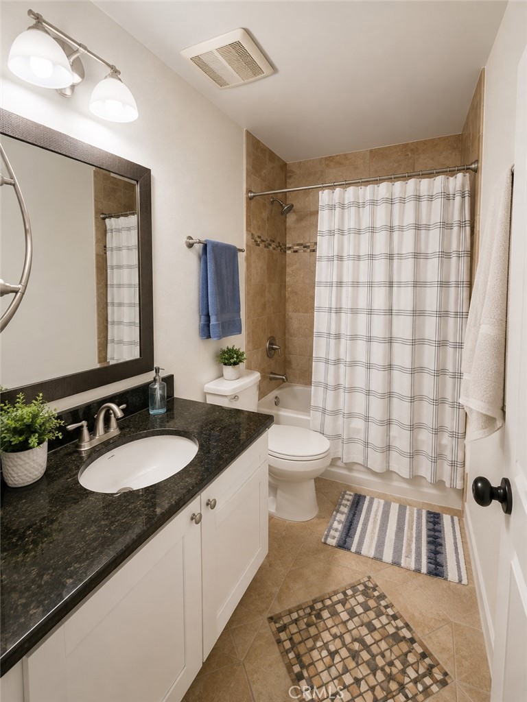 800 N Hobart, Los Angeles, CA 90029 — photo 1