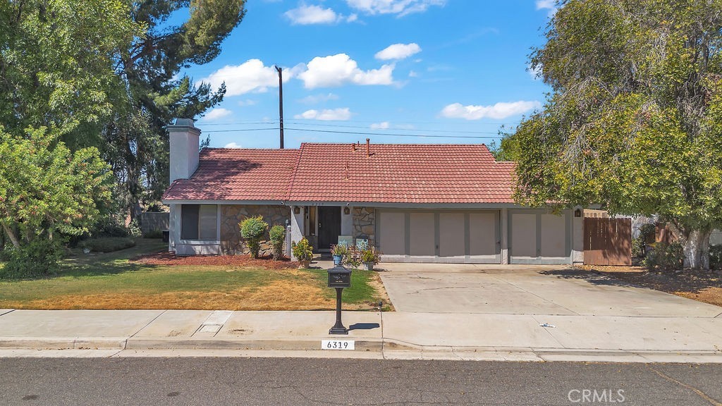 6319 Westview, Riverside, CA 92506 — photo 1