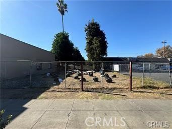 8017 Greenleaf Ave