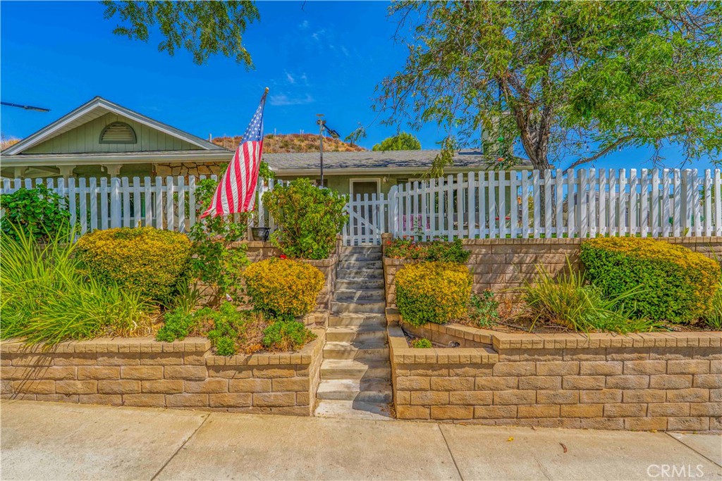28236 Hot Springs, Canyon Country, CA 91351 — photo 1