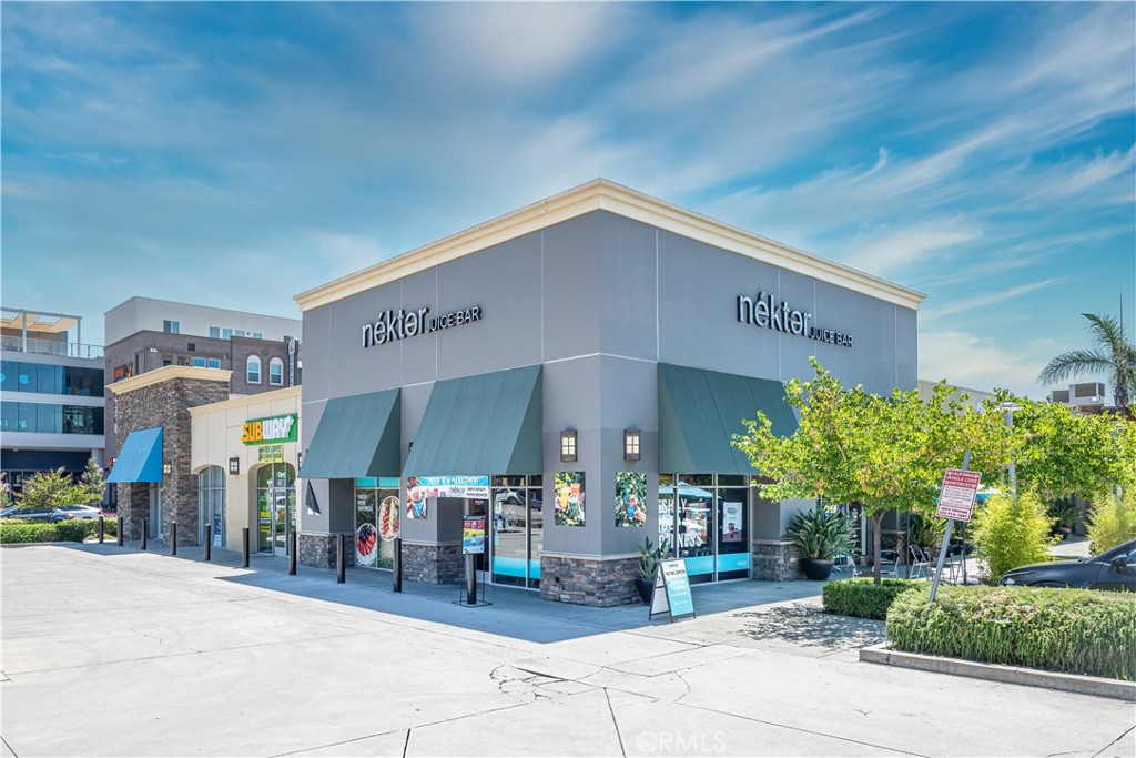 100 W Foothill