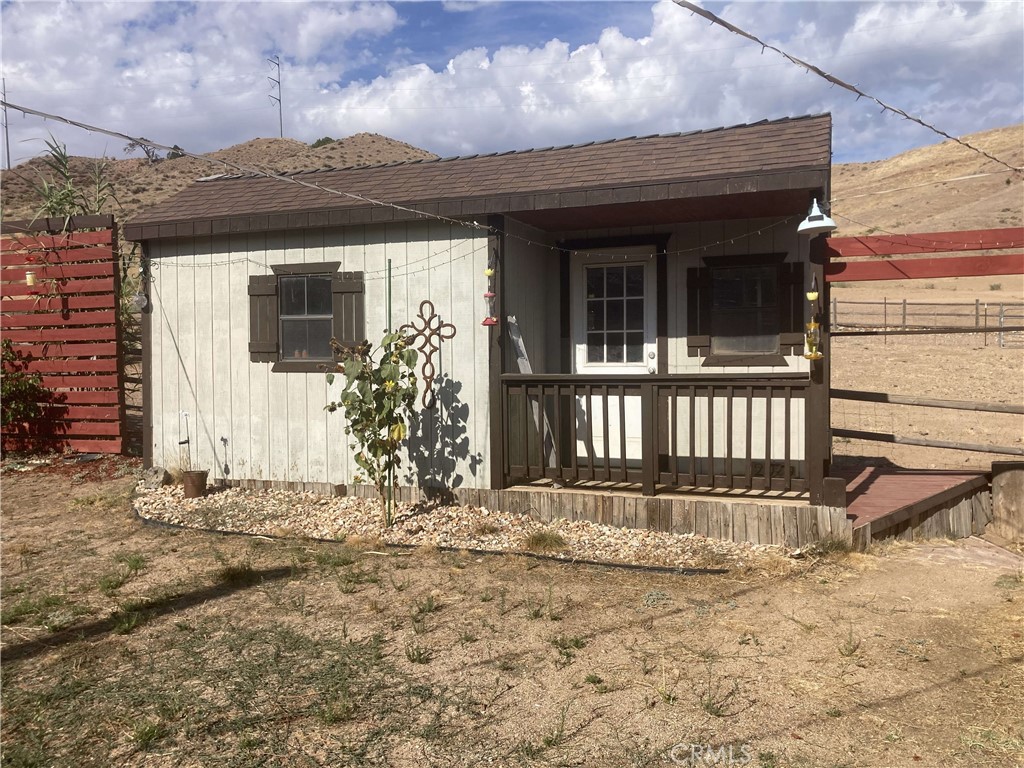 17111 Tehachapi Willowsprings