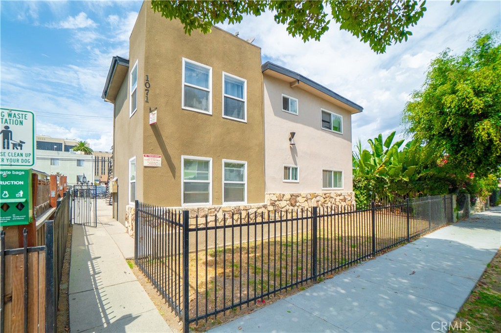 1071 Olive, Long Beach, CA 90813 — photo 1