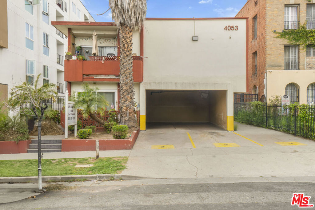 4053 Oakwood Avenue, Los Angeles, CA 90004 — photo 1