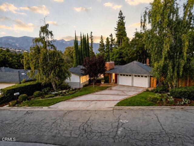 4292 Mesa Vista Drive, La Canada Flintridge, CA 91011 — photo 1