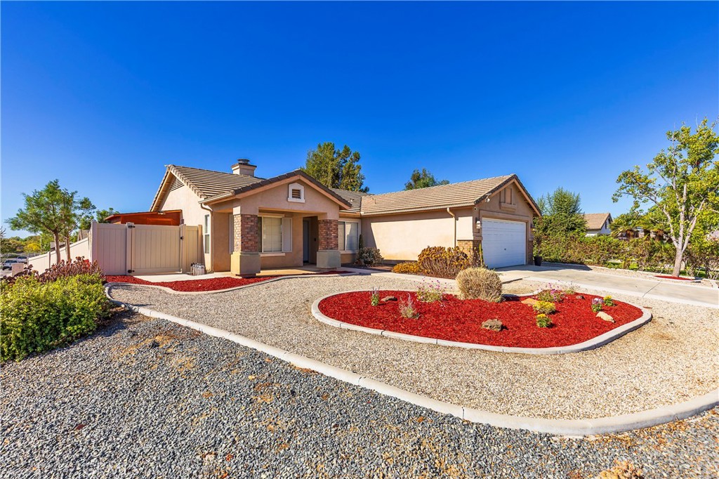 31529 Amsterdam, Winchester, CA 92596 — photo 1