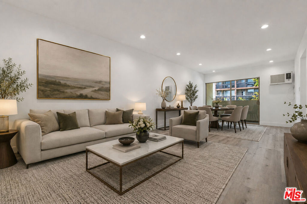 960 Larrabee Street 328, West Hollywood, CA 90069 — photo 1