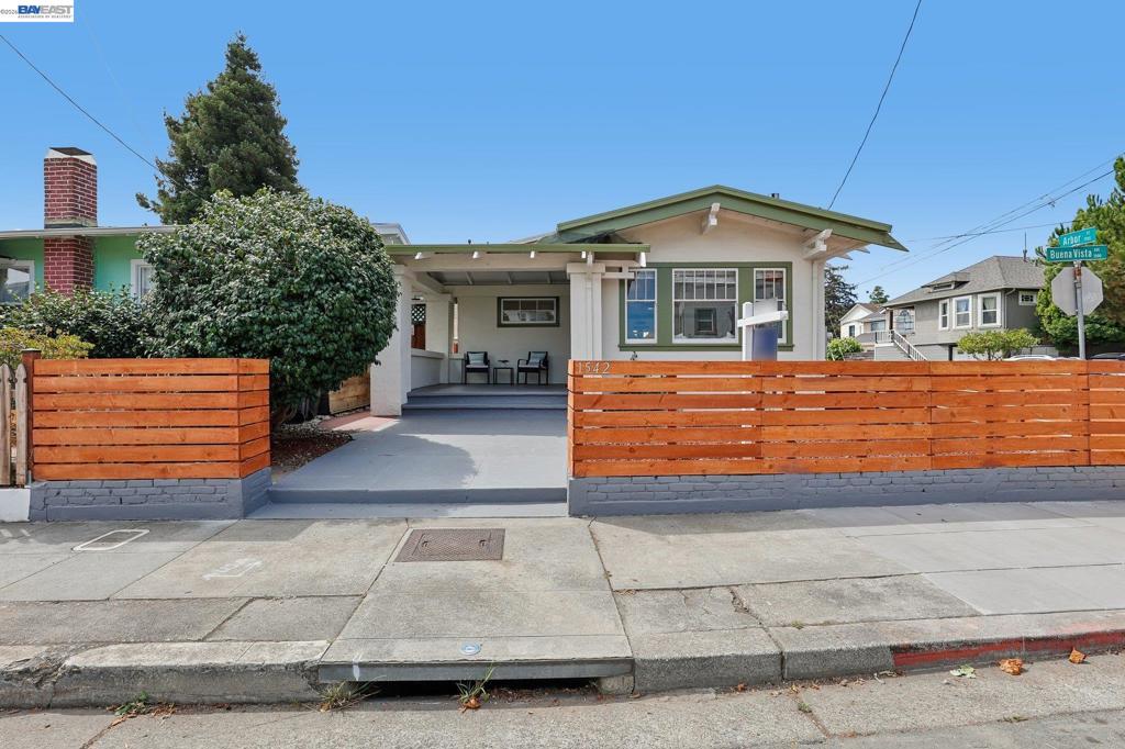 1542 Buena Vista Ave, Alameda, CA 94501 — photo 1