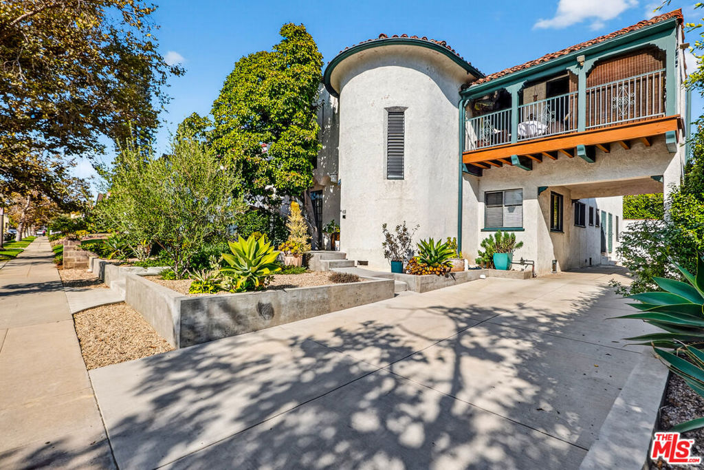 420 N Orange Drive, Los Angeles, CA 90036 — photo 1