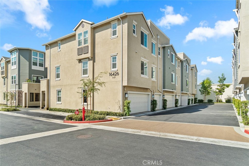 16426 Whittier 3, Whittier, CA 90603 — photo 1