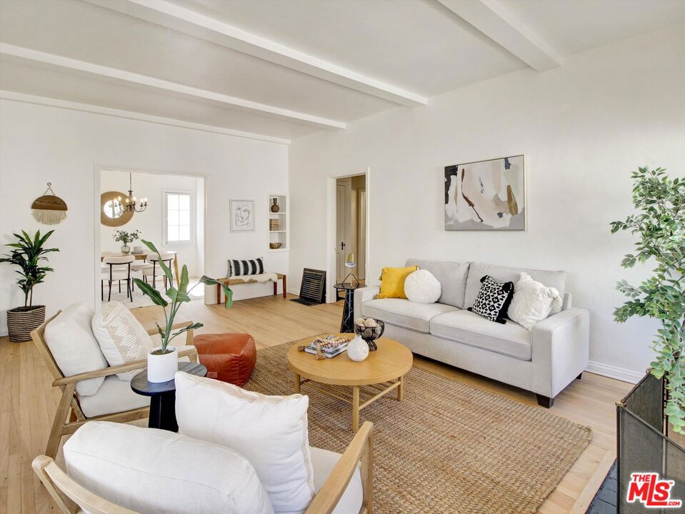 440 W Ellis Avenue, Inglewood, CA 90302 — photo 1