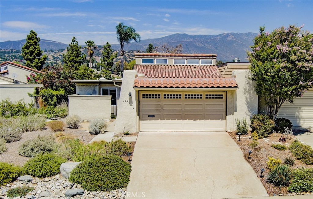 429 Champlain, Claremont, CA 91711 — photo 1
