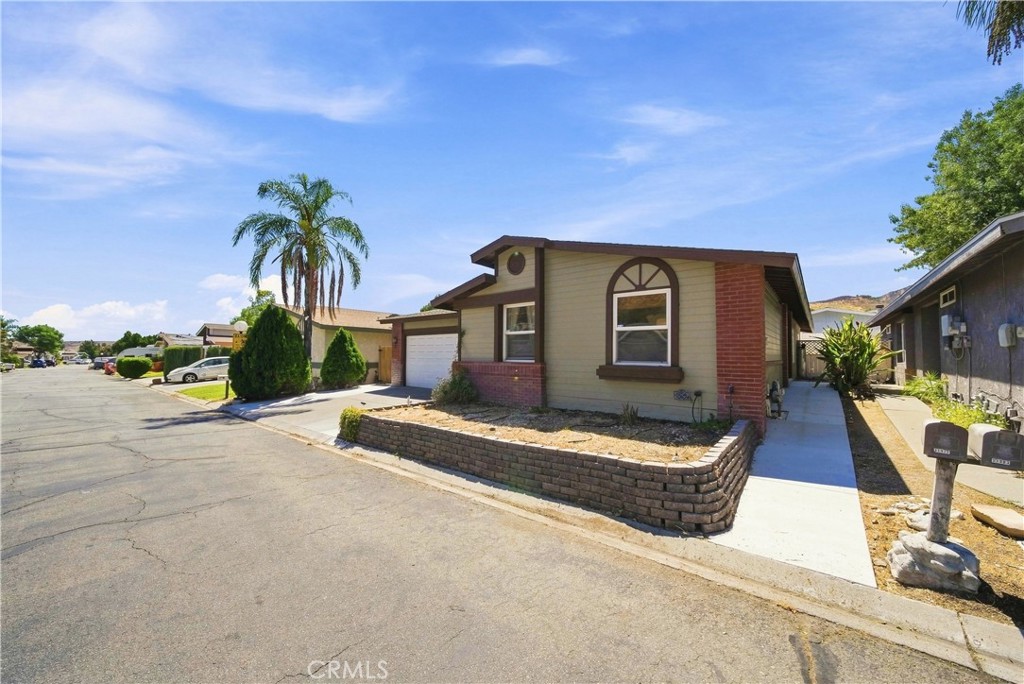 31977 Quartz Lane, Castaic, CA 91384 — photo 1