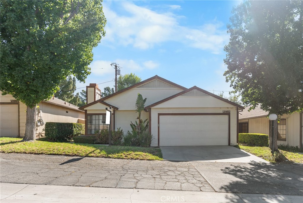 13982 Olive Grove Lane, Sylmar, CA 91342 — photo 1