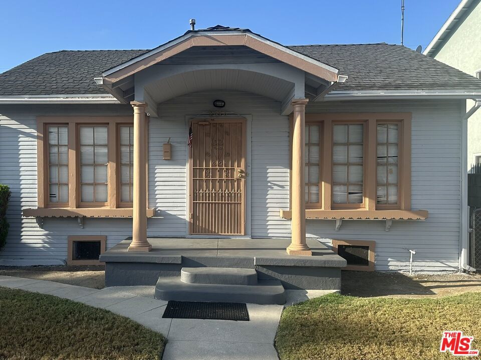 2418 Exposition Place, Los Angeles, CA 90018 — photo 1