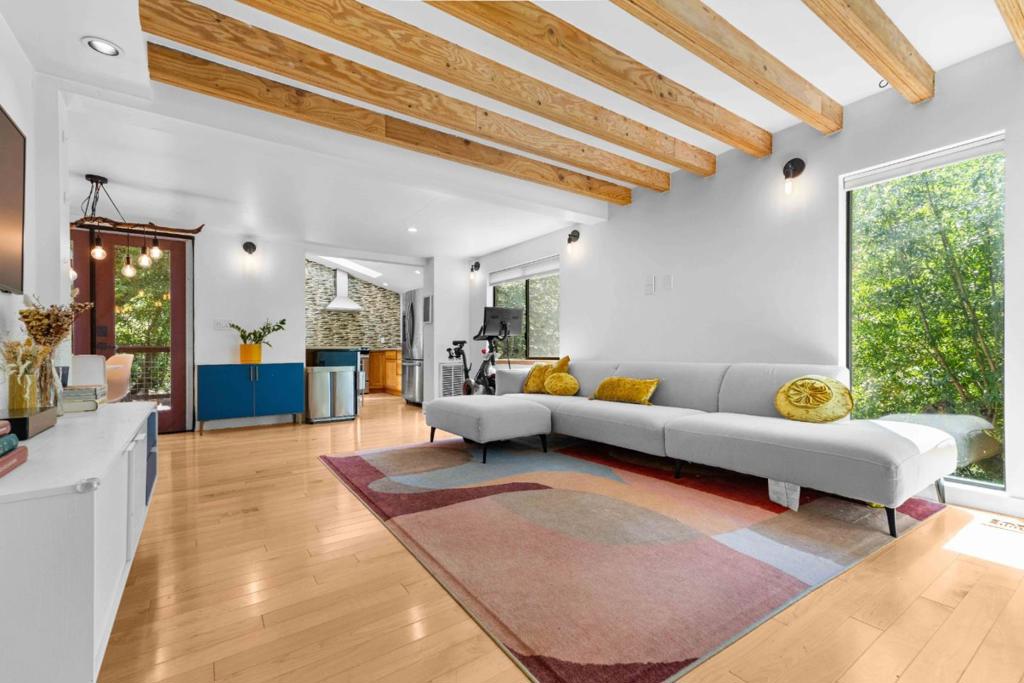 19060 Laurel Drive, Los Gatos, CA 95033 — photo 1