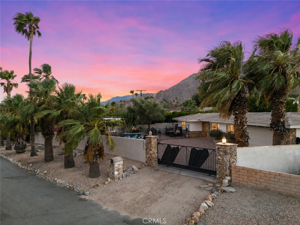 2553 N Cardillo Avenue, Palm Springs, CA 92262 — photo 1
