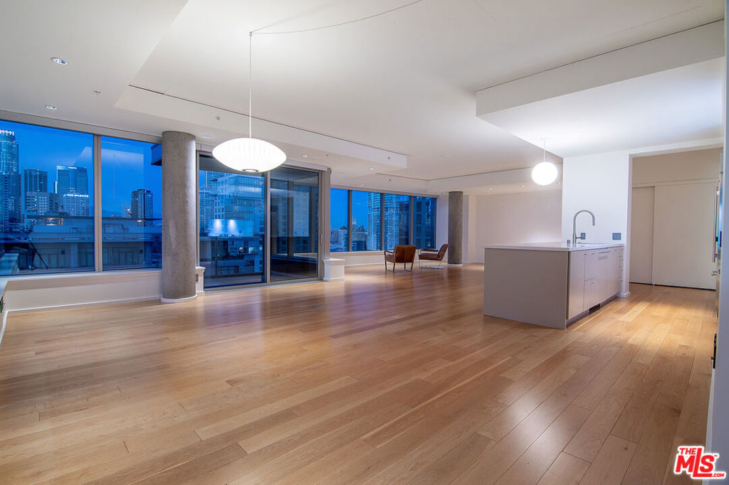 1155 S Grand Avenue 1511, Los Angeles, CA 90015 — photo 1