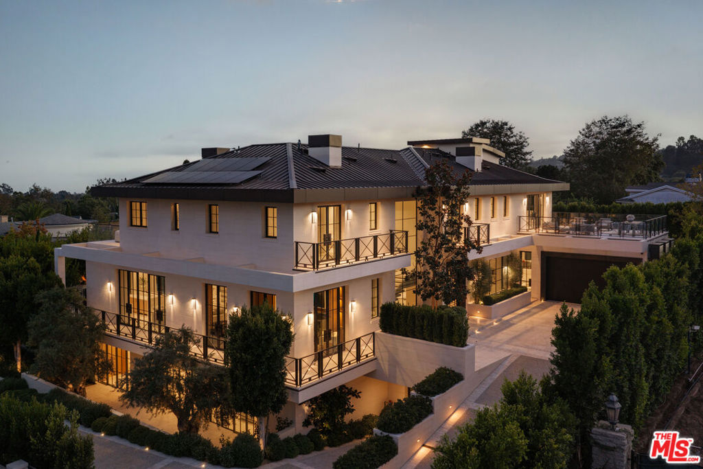 721 N Bonhill Road, Los Angeles, CA 90049 — photo 1