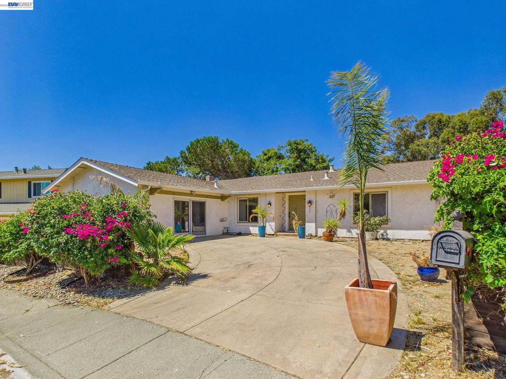 327 Steven Cir
