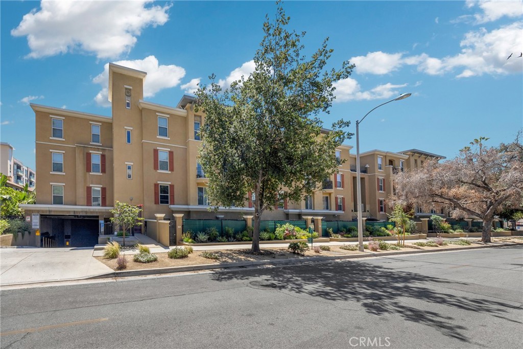 128 N Oak Knoll 111, Pasadena, CA 91101 — photo 1